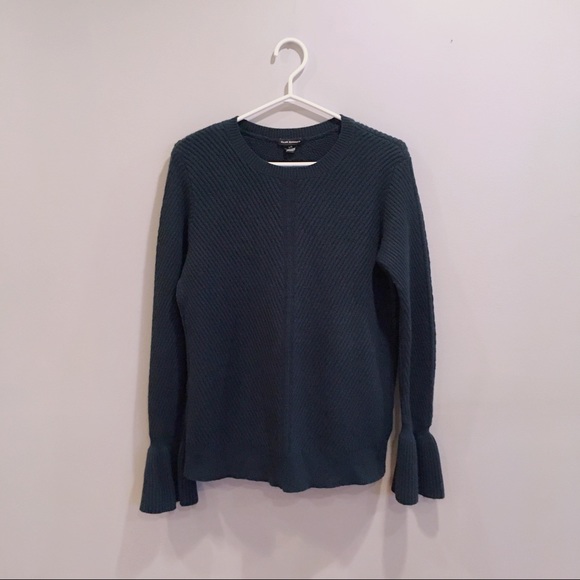 Club Monaco Andreah Sweater - Picture 2 of 8